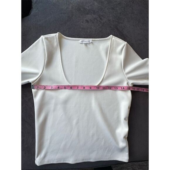 Good American Women's Lightweight Scuba Scoop Neck Stretch Crop Tee Size 2 - Picture 5 of 9